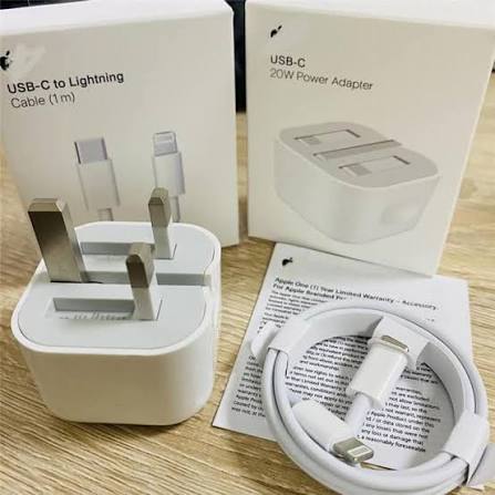 Apple USB C 20W Power Adapter